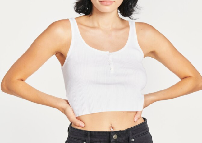 隆乳後定位衣為什麼要穿？穿對了胸型更完美！