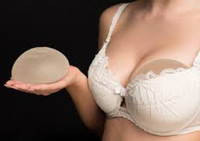 自體脂肪隆乳鈣化是什麼？自體脂肪隆乳鈣化如何避免？自體脂肪隆乳風險避開方法報你知！