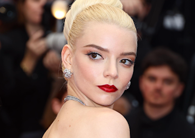 Anya Taylor-Joy 的顴骨